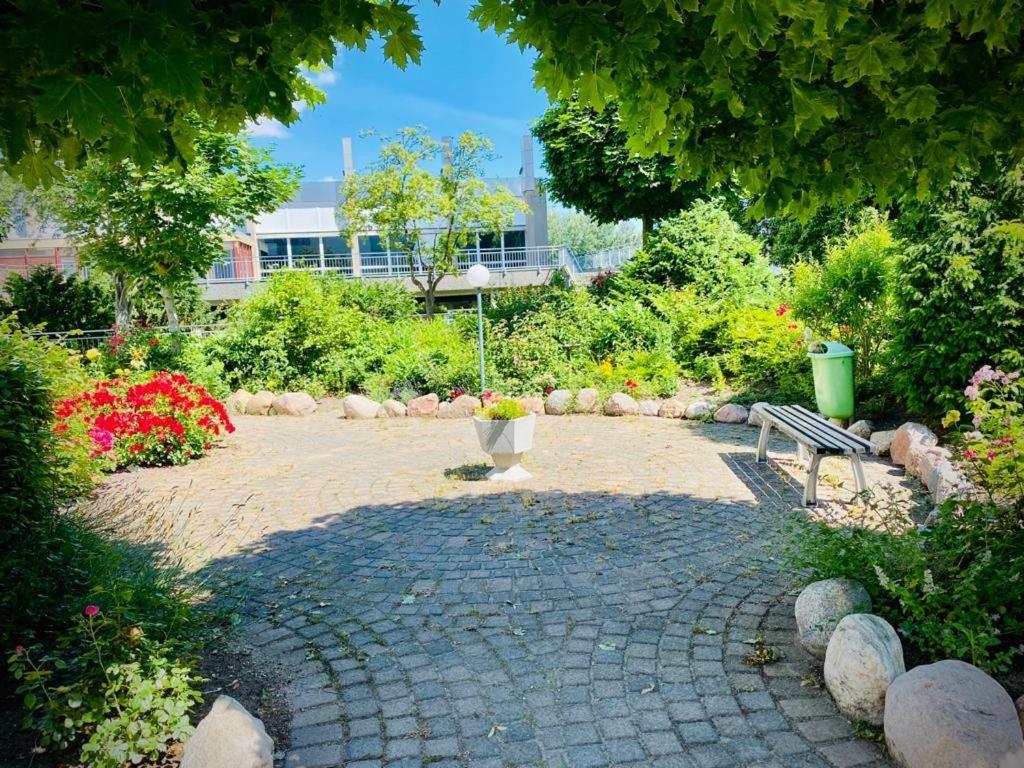 FeWo SEESCHWALBE - Pool - Familien - strandnah - Hunde - Loggia Sierksdorf Eksteriør billede